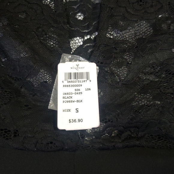 Romper - Picture 3 of 4